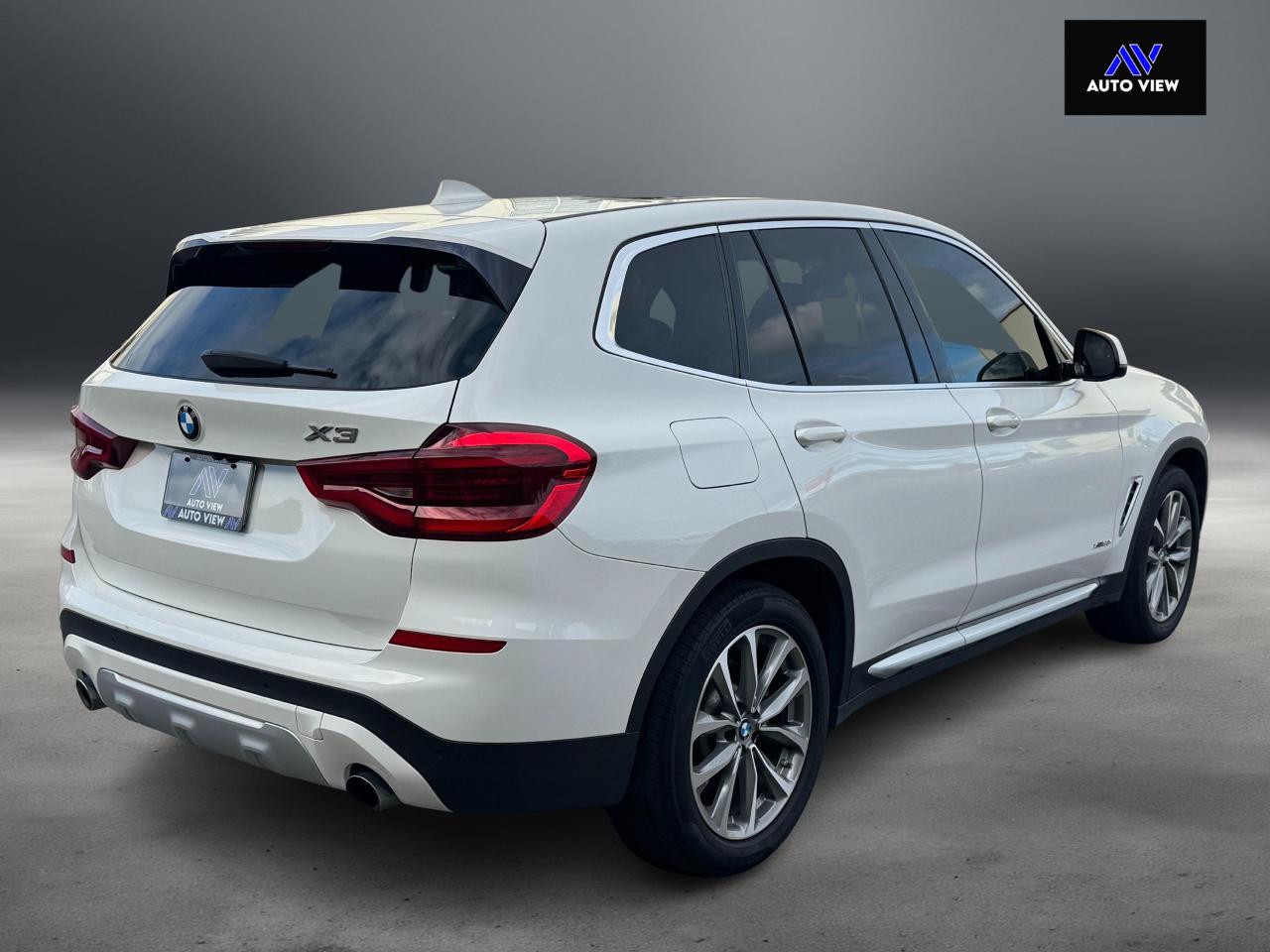 2018 BMW X3 xDrive30i **X-LINE** - Photo #5