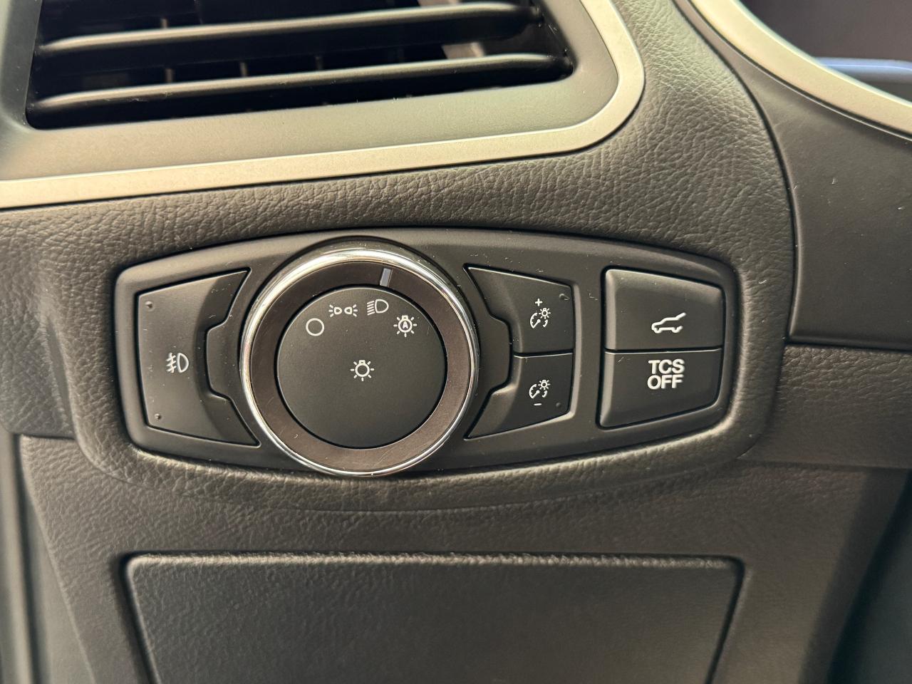 2019 Ford Edge SEL AWD+Adaptive Cruise+Lane Keep+CLEAN CARFAX Photo