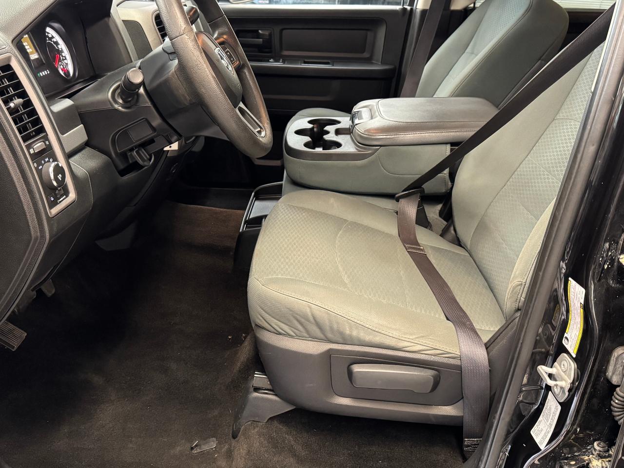 2016 RAM 1500 ST+New Tires+Brakes+Camera+Bluetooth+A/C Photo13