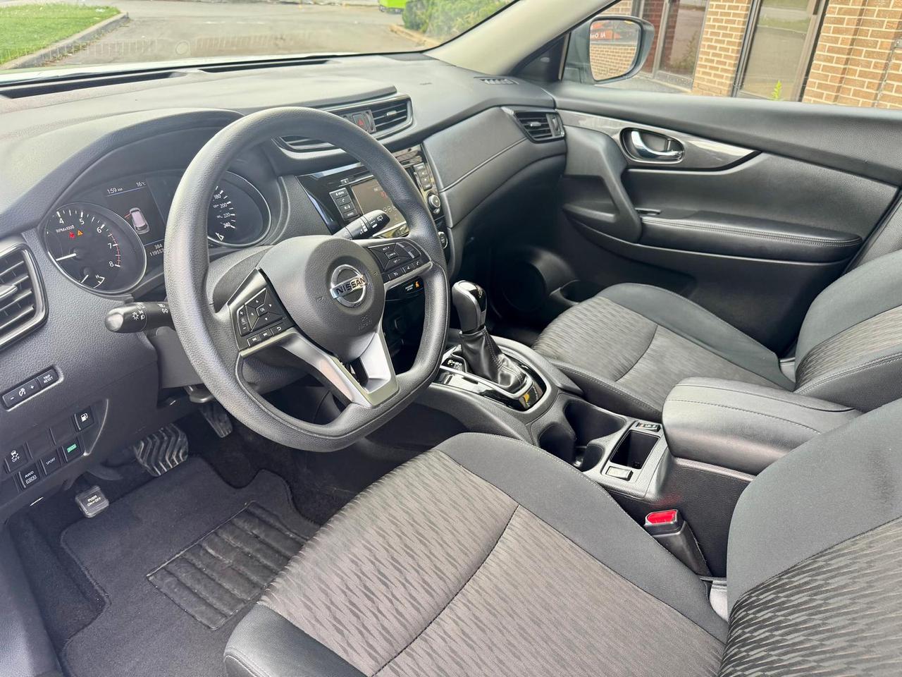 2018 Nissan Rogue AWD S Photo