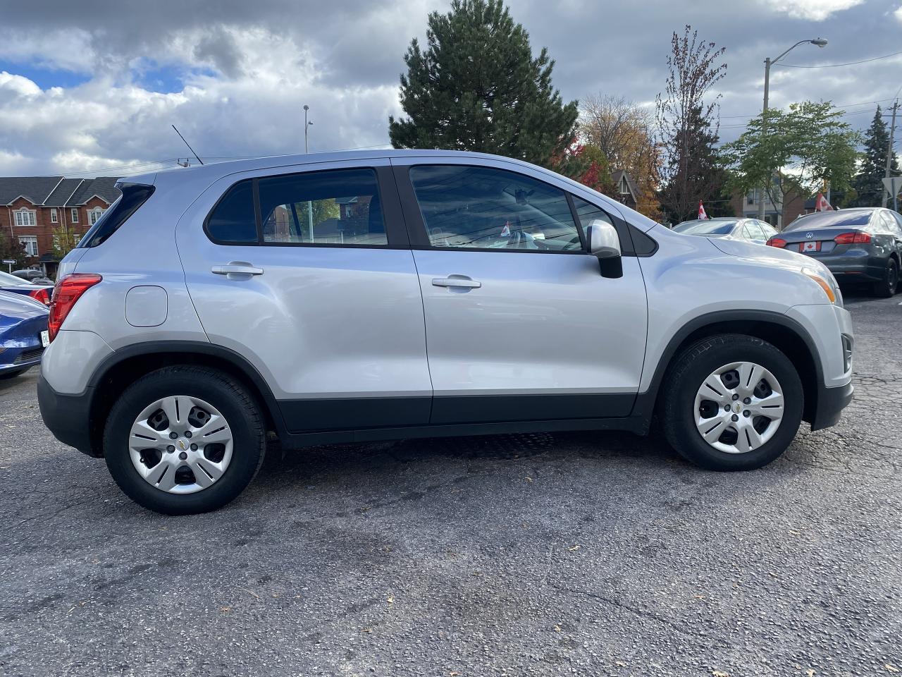 2015 Chevrolet Trax LS/Automatic/Gas Saver/Bluetooth/Bckup Camera - Photo #5