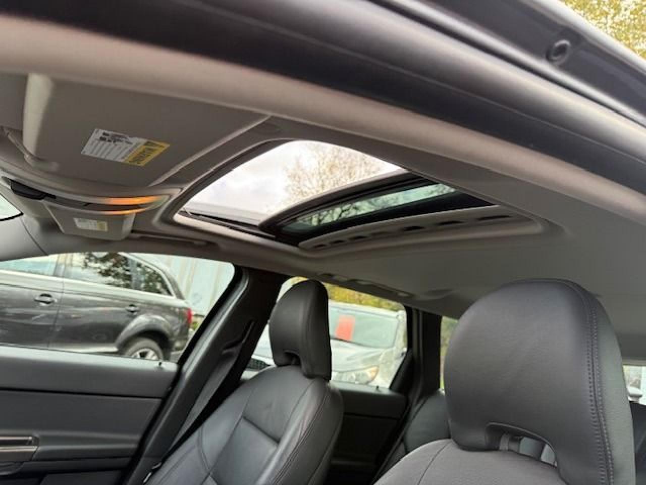 2011 Volvo V50 5DR WGN - Photo #6
