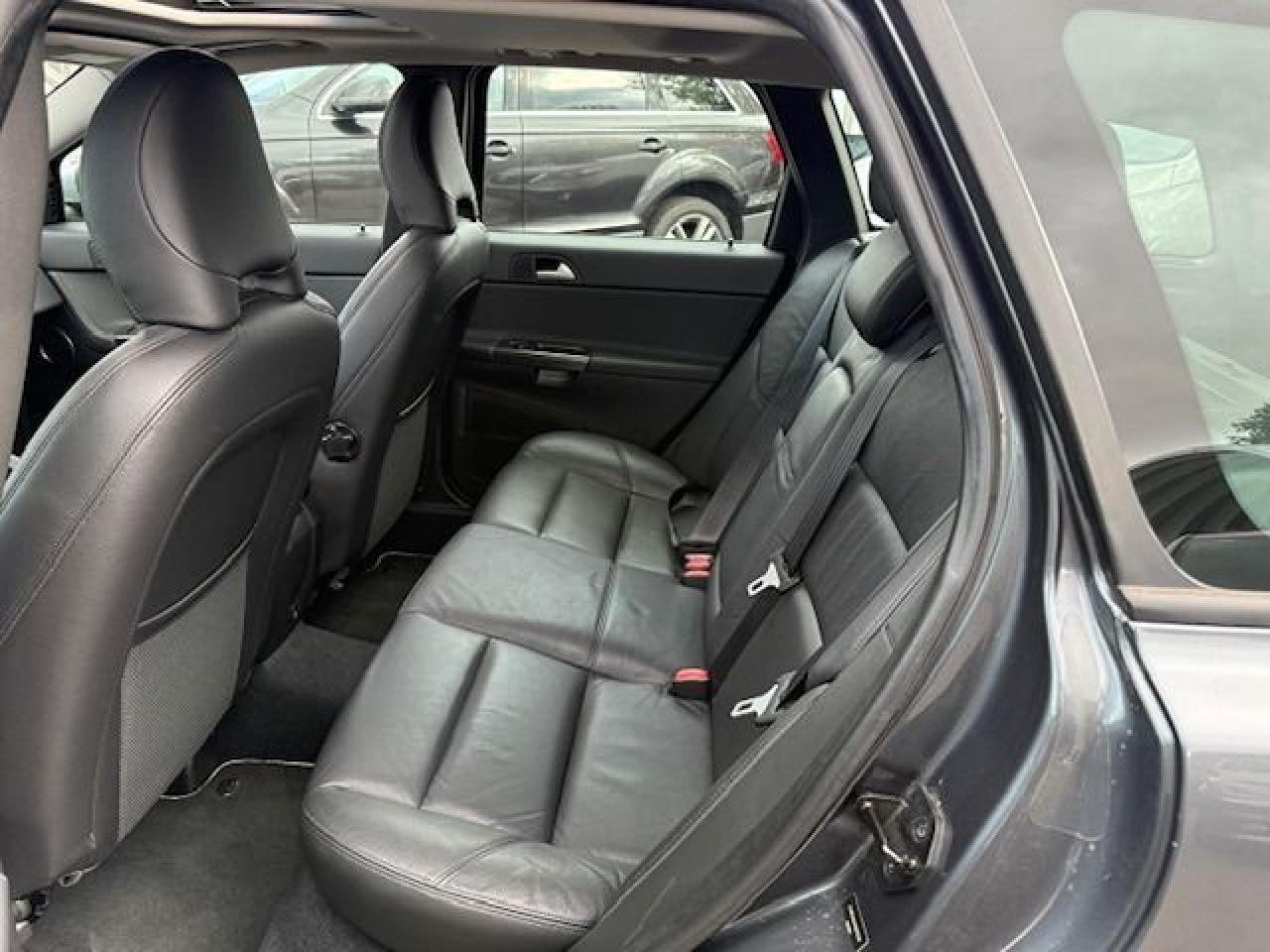 2011 Volvo V50 5DR WGN - Photo #7