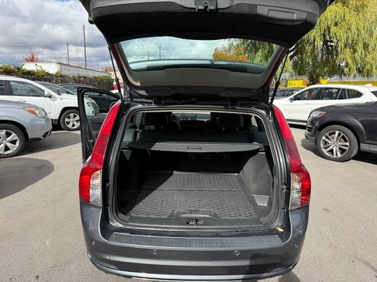 2011 Volvo V50 5DR WGN - Photo #14