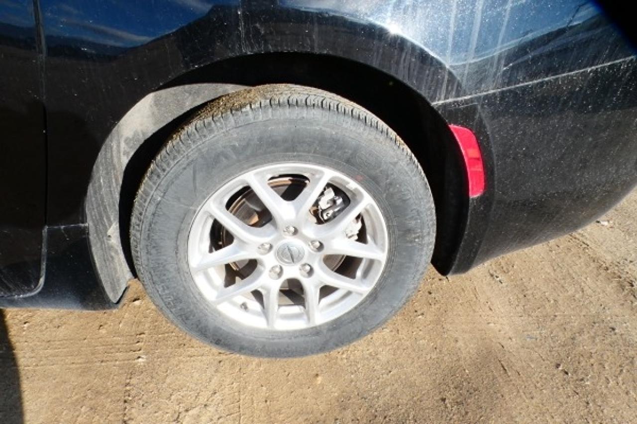 2024 Chrysler Grand Caravan SXT 2WD w/Htd cloth, Htd wheel, NAV, BUC - Photo #18