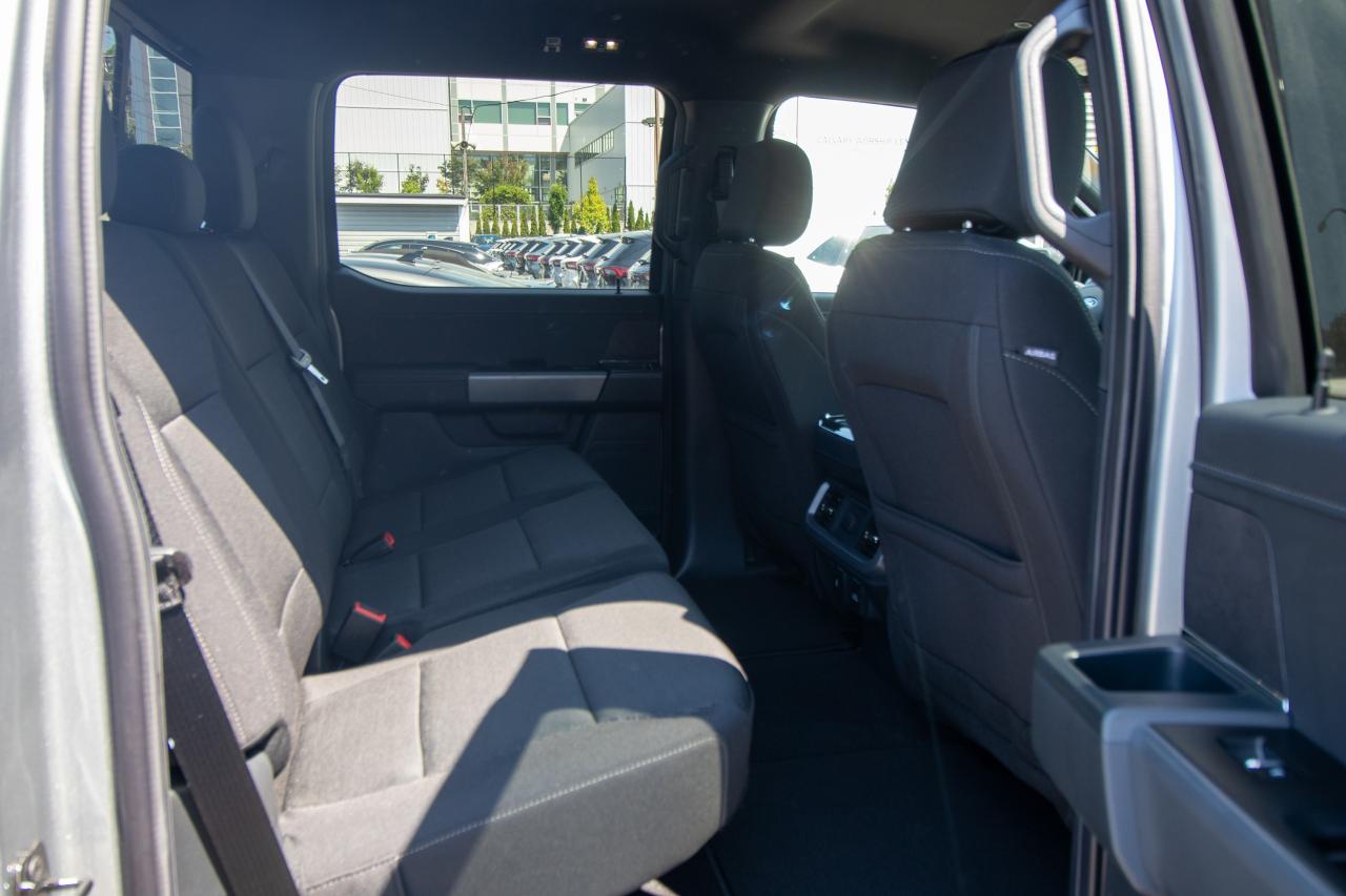 2025 Ford F-150 XLT 4WD SuperCrew 5.5' Box Photo5