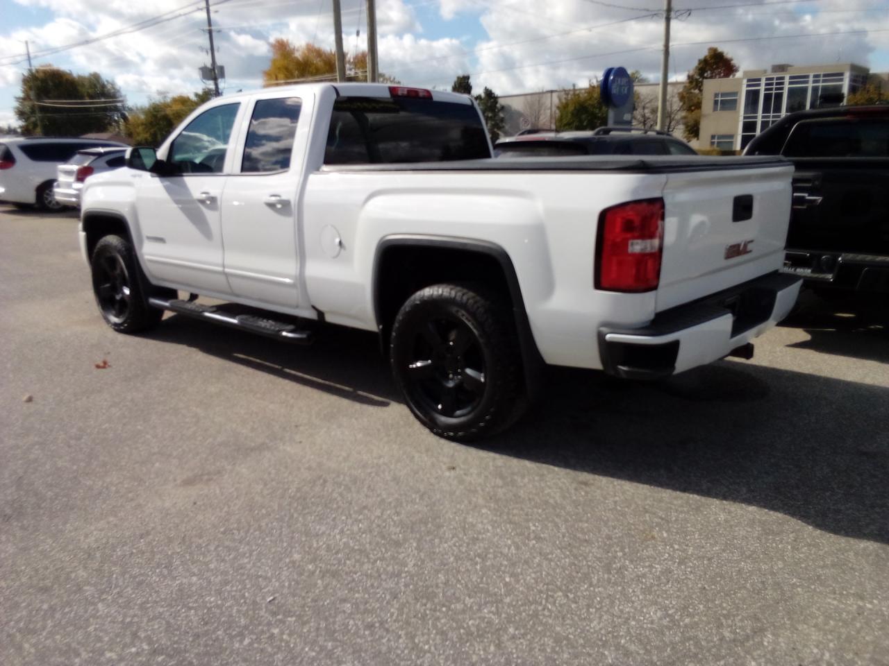 2016 GMC Sierra 1500 Base Double Cab 4WD