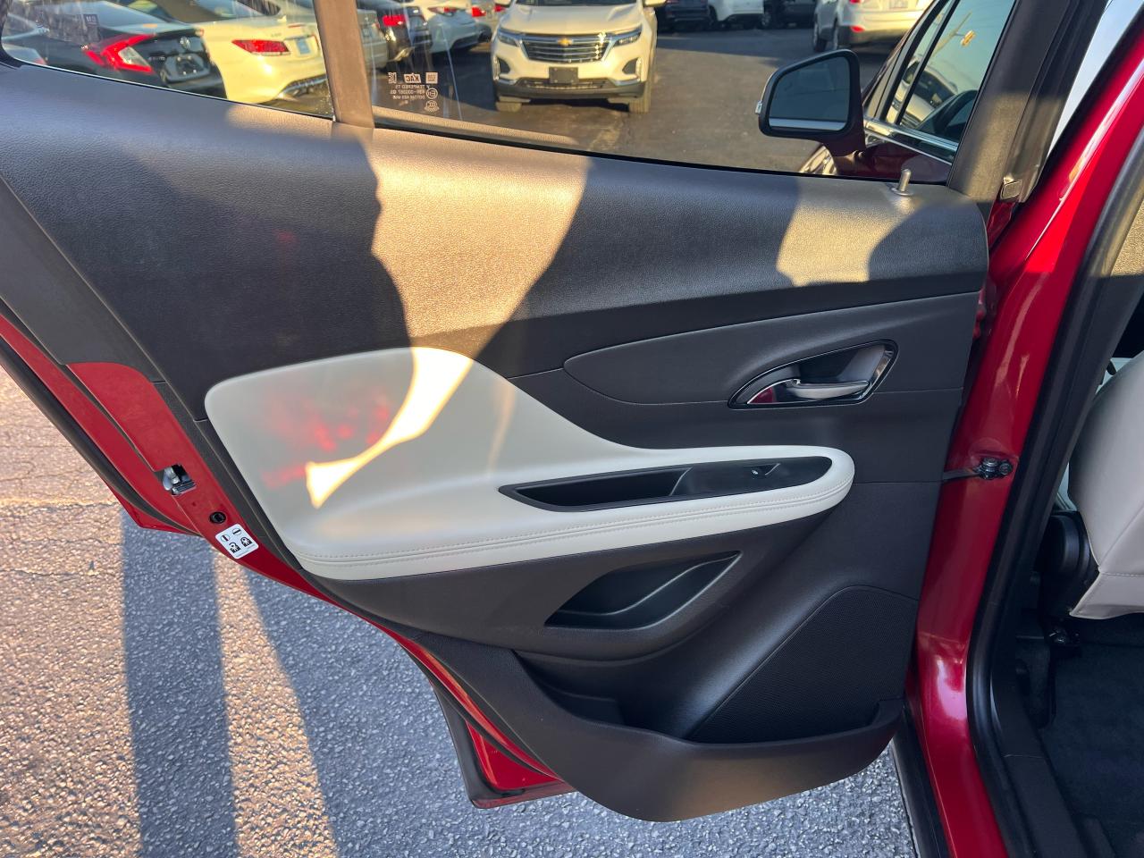 2019 Buick Encore Essence Photo48