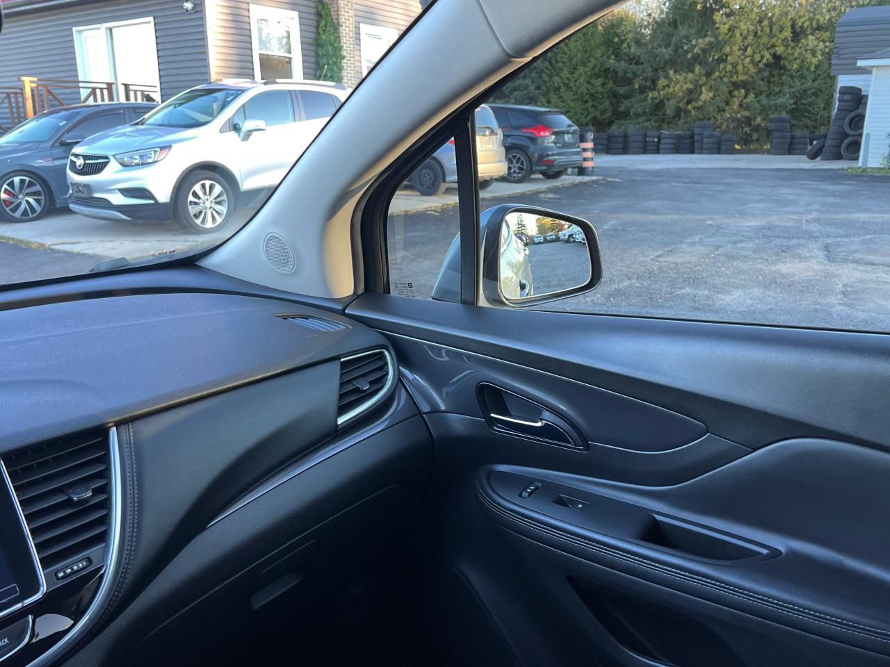 2019 Buick Encore Essence Photo31