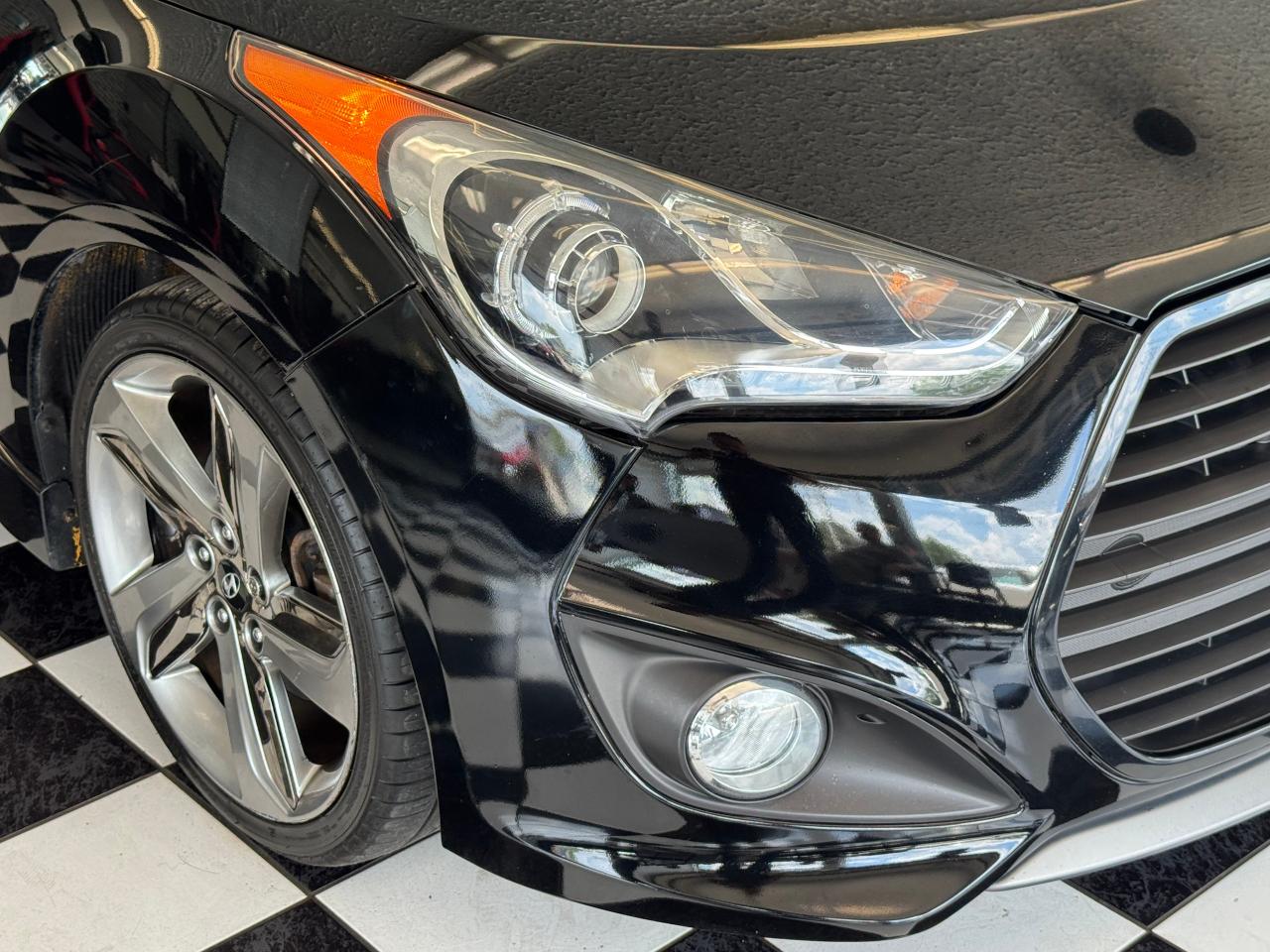 2013 Hyundai Veloster Turbo+Leather+Roof+Camera+Fog Lights+A/C Photo