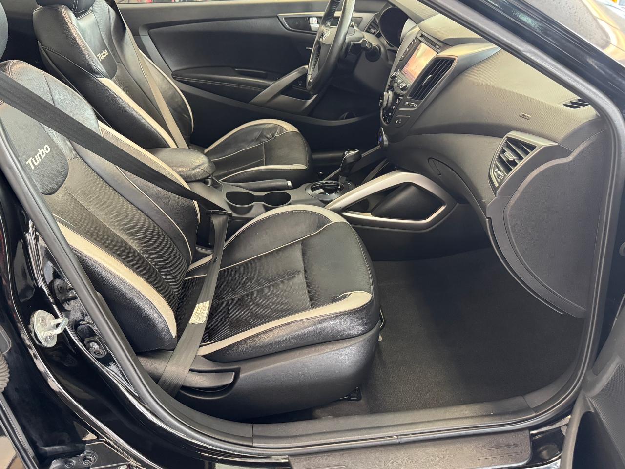 2013 Hyundai Veloster Turbo+Leather+Roof+Camera+Fog Lights+A/C Photo