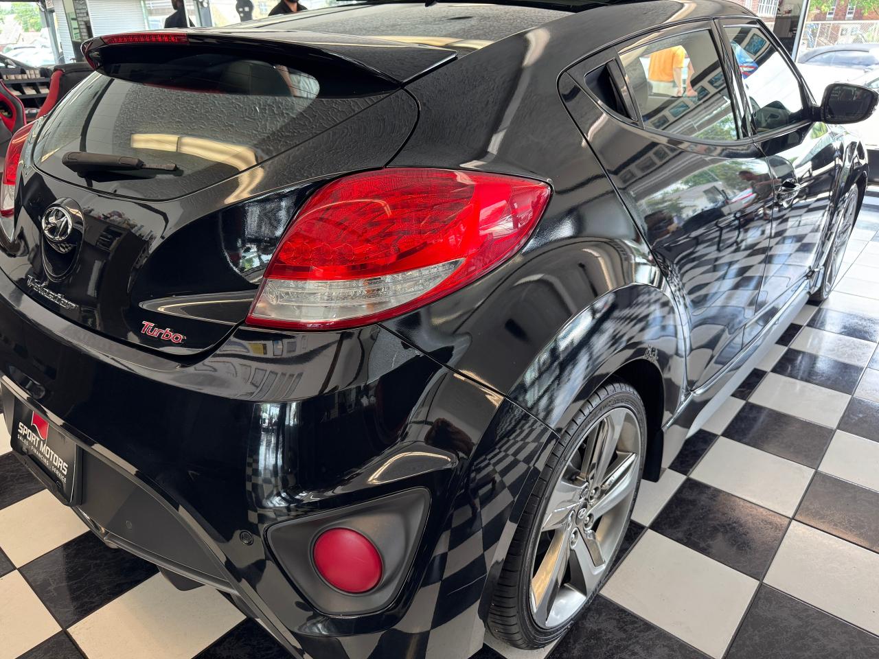 2013 Hyundai Veloster Turbo+Leather+Roof+Camera+Fog Lights+A/C Photo