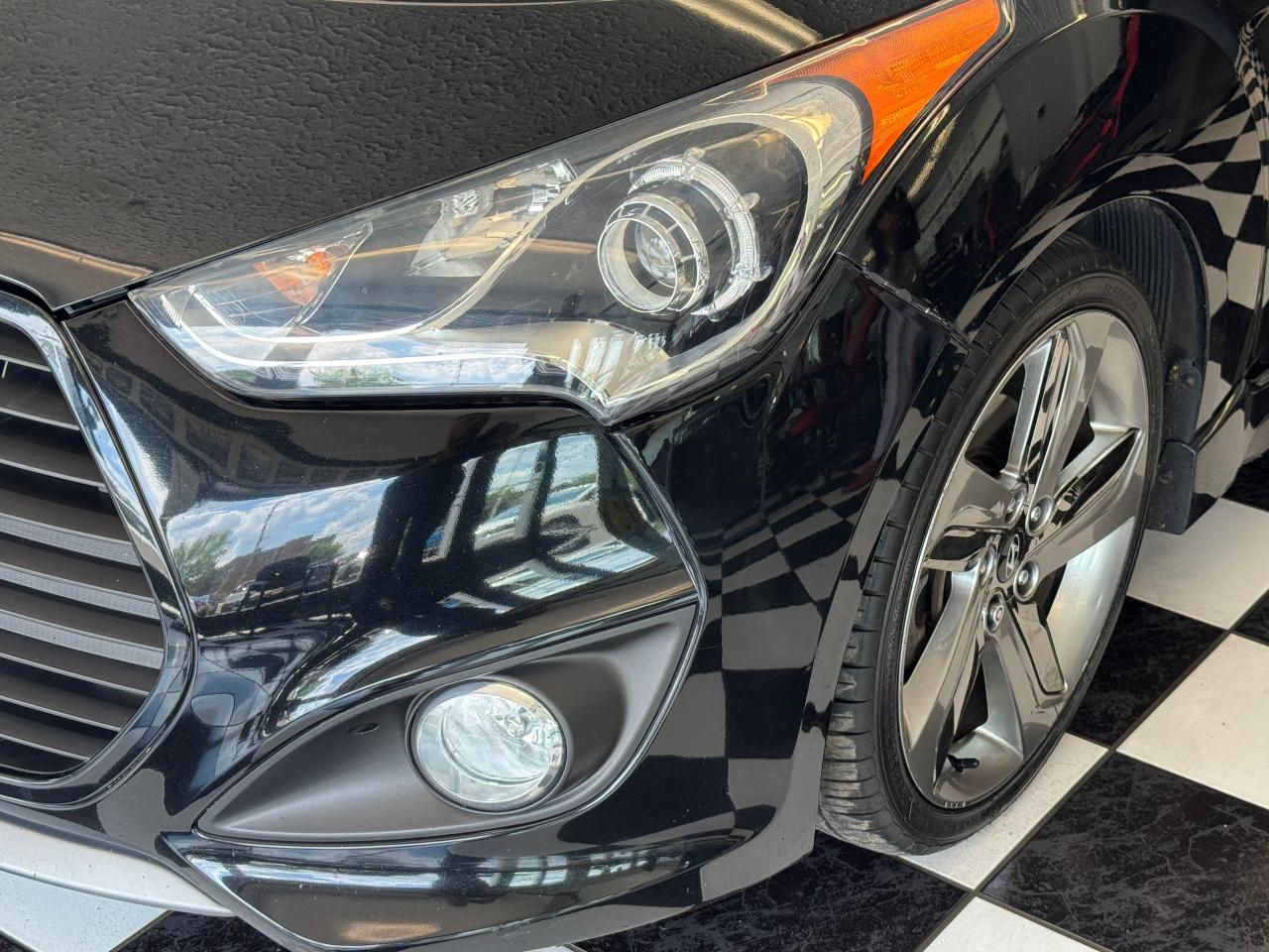 2013 Hyundai Veloster Turbo+Leather+Roof+Camera+Fog Lights+A/C Photo