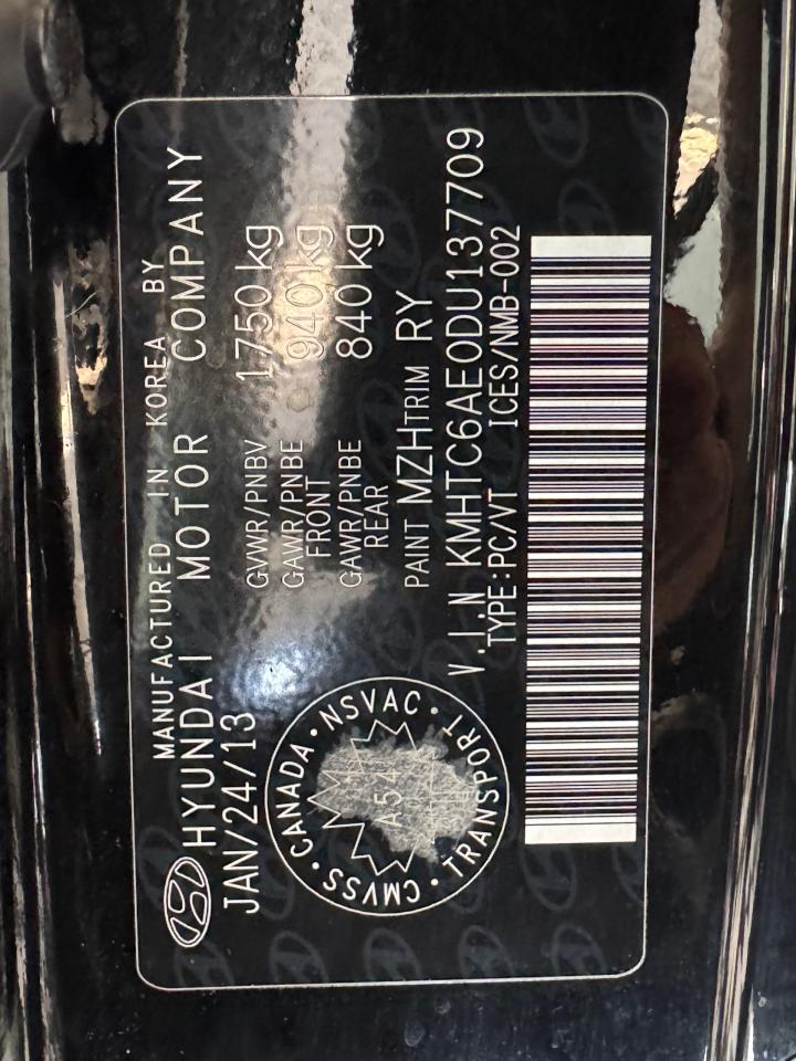 2013 Hyundai Veloster Turbo+Leather+Roof+Camera+Fog Lights+A/C Photo