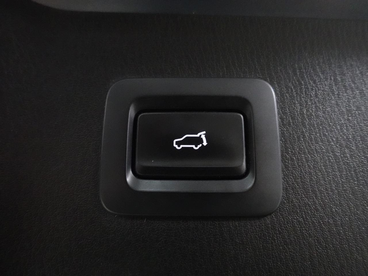 2023 Mazda CX-5 KURO | AWD | Red Leather | Sunroof | BSM | CarPlay Photo