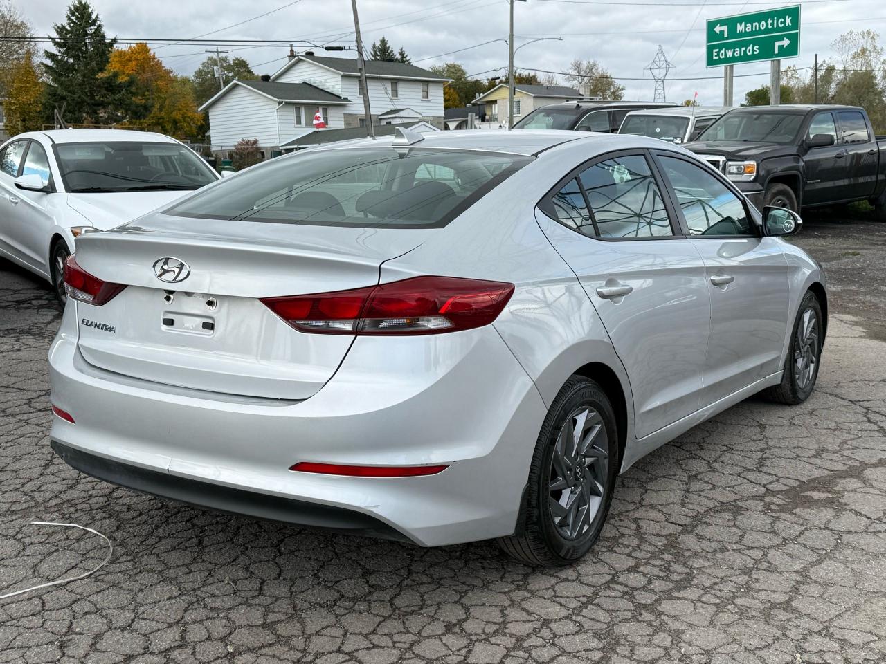 2017 Hyundai Elantra GL Photo4