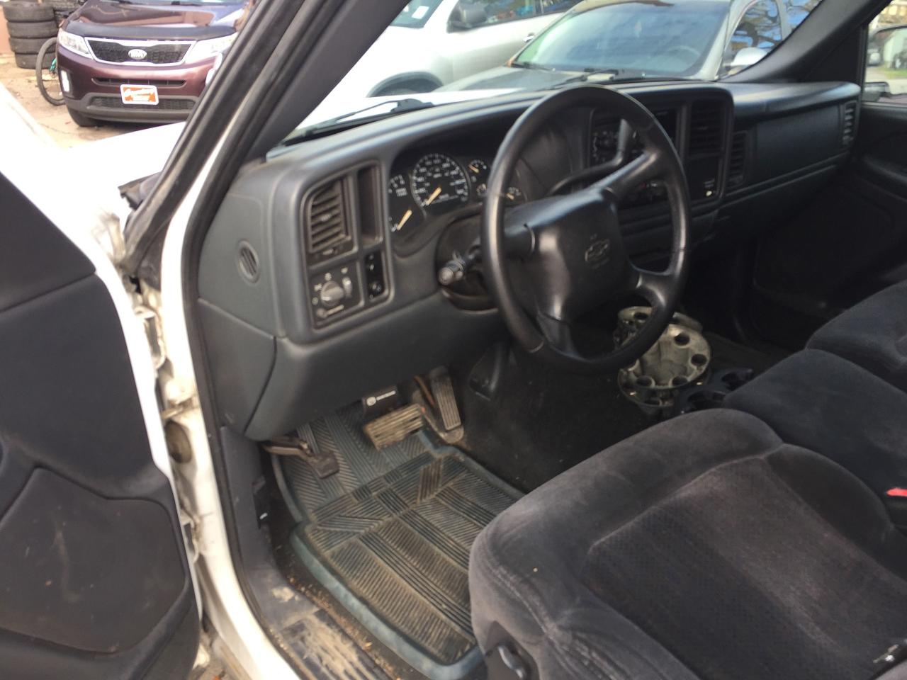 2002 Chevrolet Silverado 1500 LS Very Low Km's Locally Owned As Traded - Photo #2
