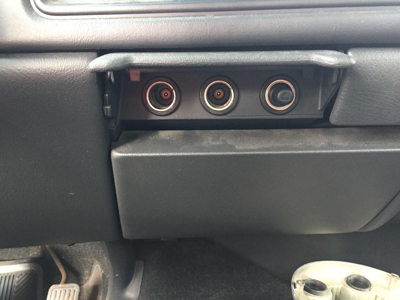 2002 Chevrolet Silverado 1500 LS Very Low Km's Locally Owned As Traded Photo4