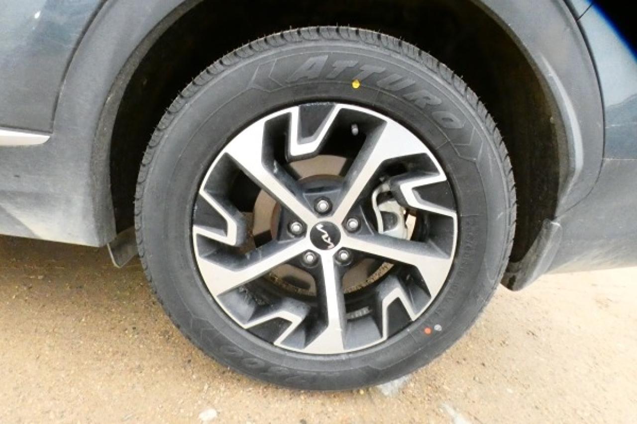 2024 Kia Sportage EX 4x w/Htd Leather, pano S/R, NAV, BUC - Photo #20