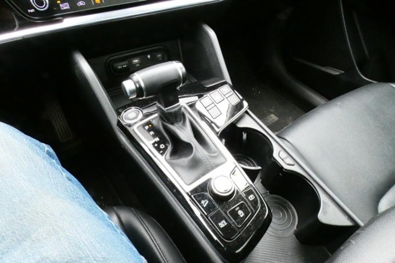 2024 Kia Sportage EX 4x w/Htd Leather, pano S/R, NAV, BUC - Photo #17