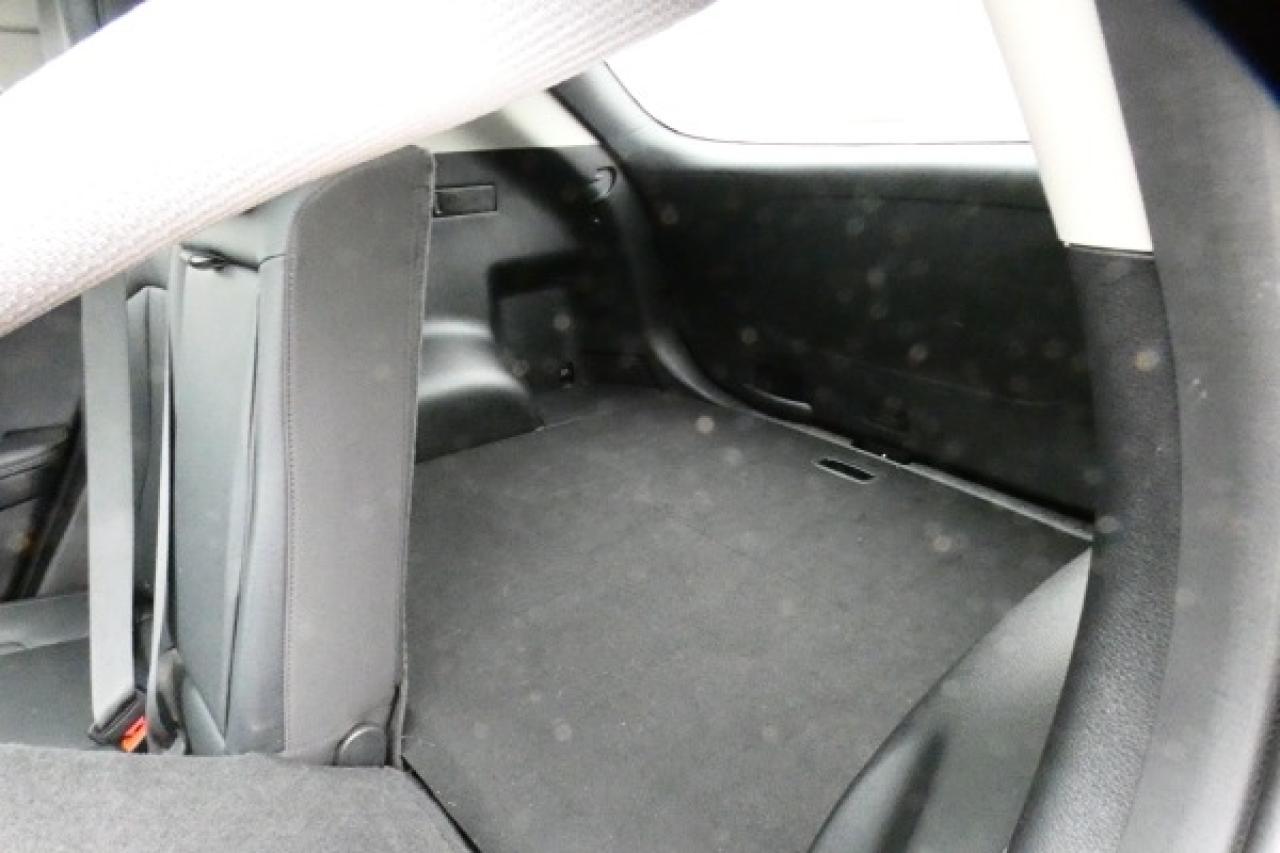 2024 Kia Sportage EX 4x w/Htd Leather, pano S/R, NAV, BUC - Photo #9