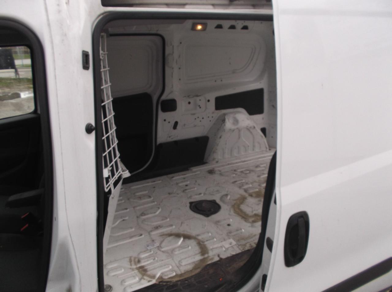 2015 RAM ProMaster City Tradesman - Photo #7