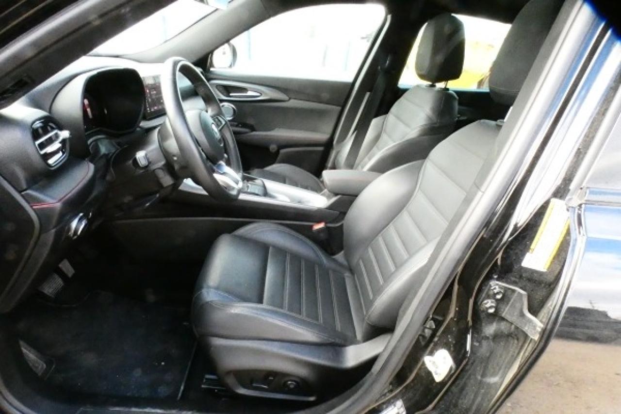 2024 Dodge Hornet GT Plus AWD w/H&C Leather, S/R, NAV, BUC - Photo #11