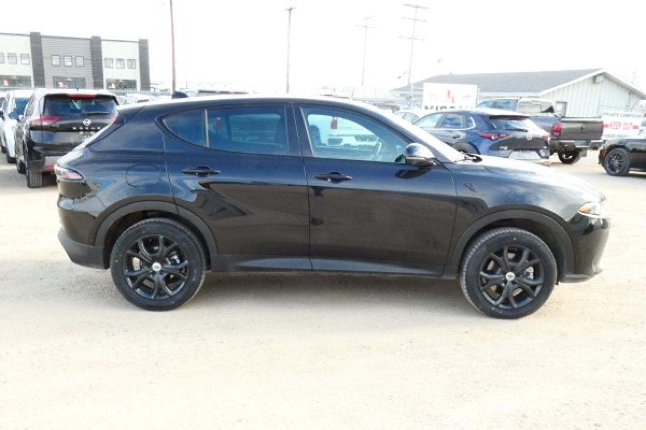 2024 Dodge Hornet GT Plus AWD w/H&C Leather, S/R, NAV, BUC - Photo #5