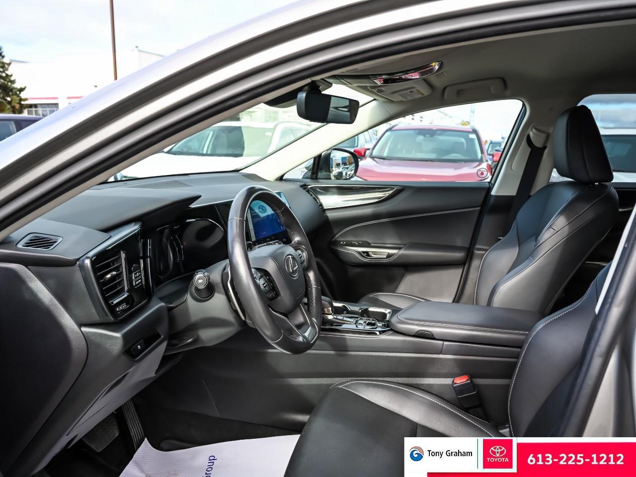 2022 Lexus NX 250 Photo