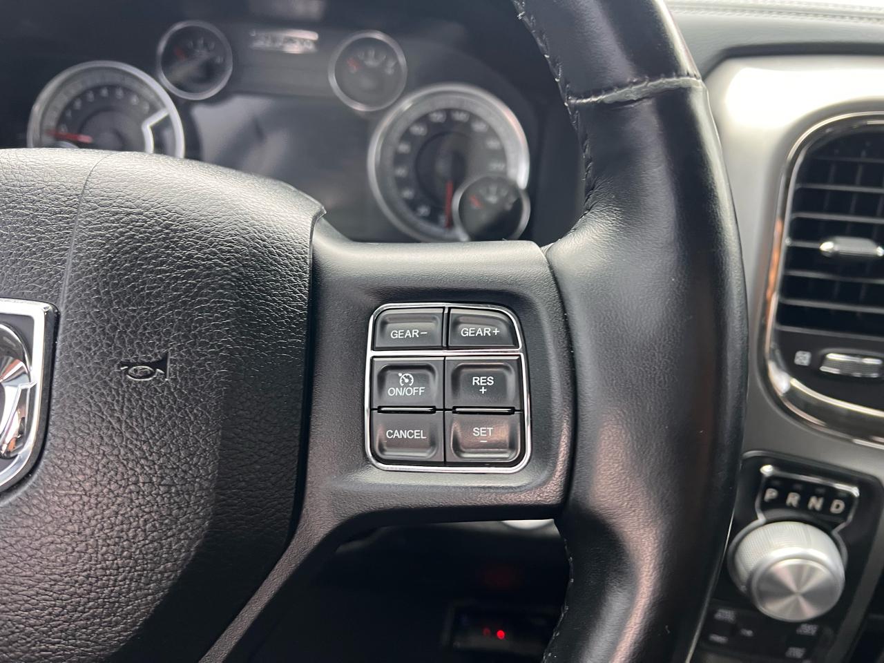 2016 RAM 1500 SPORT Photo22