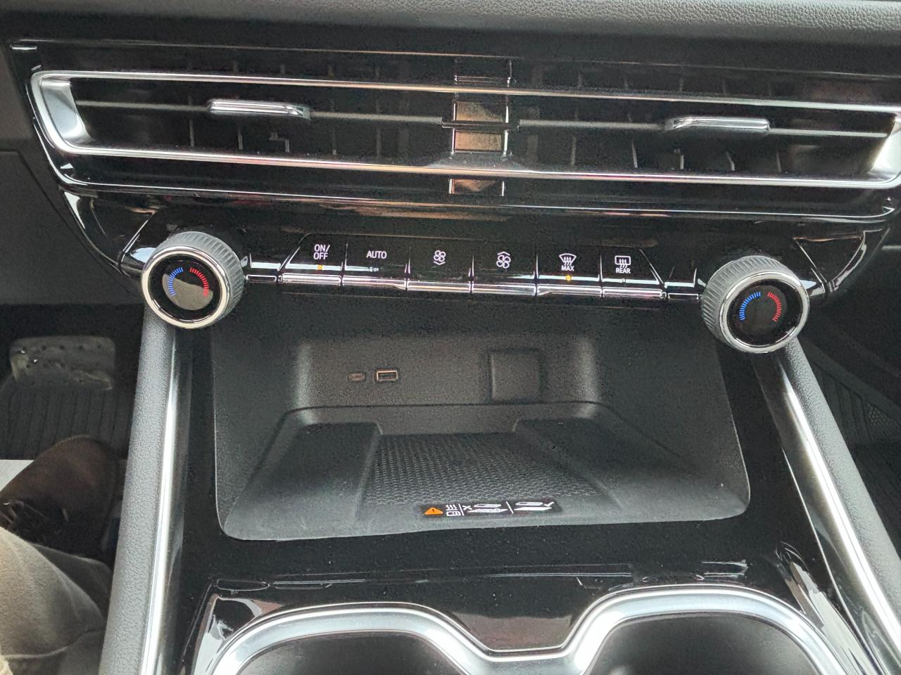 2026 Chevrolet Traverse 2026 Chevrolet Traverse LT AWD Photo