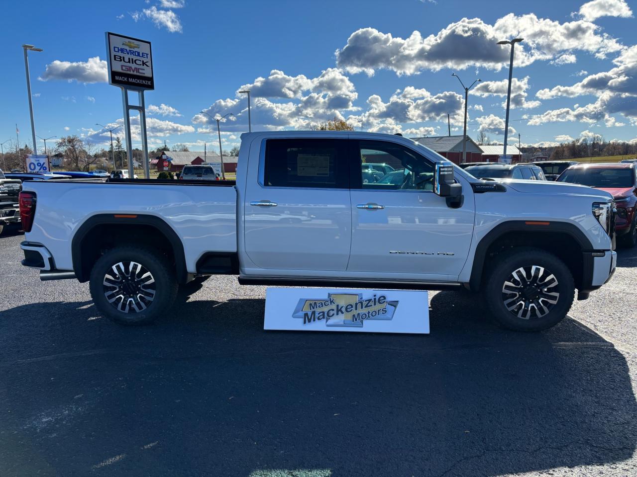 2026 GMC Sierra 2500 HD 2026 GMC Sierra Denali Ultimate 2500HD 4WD Photo