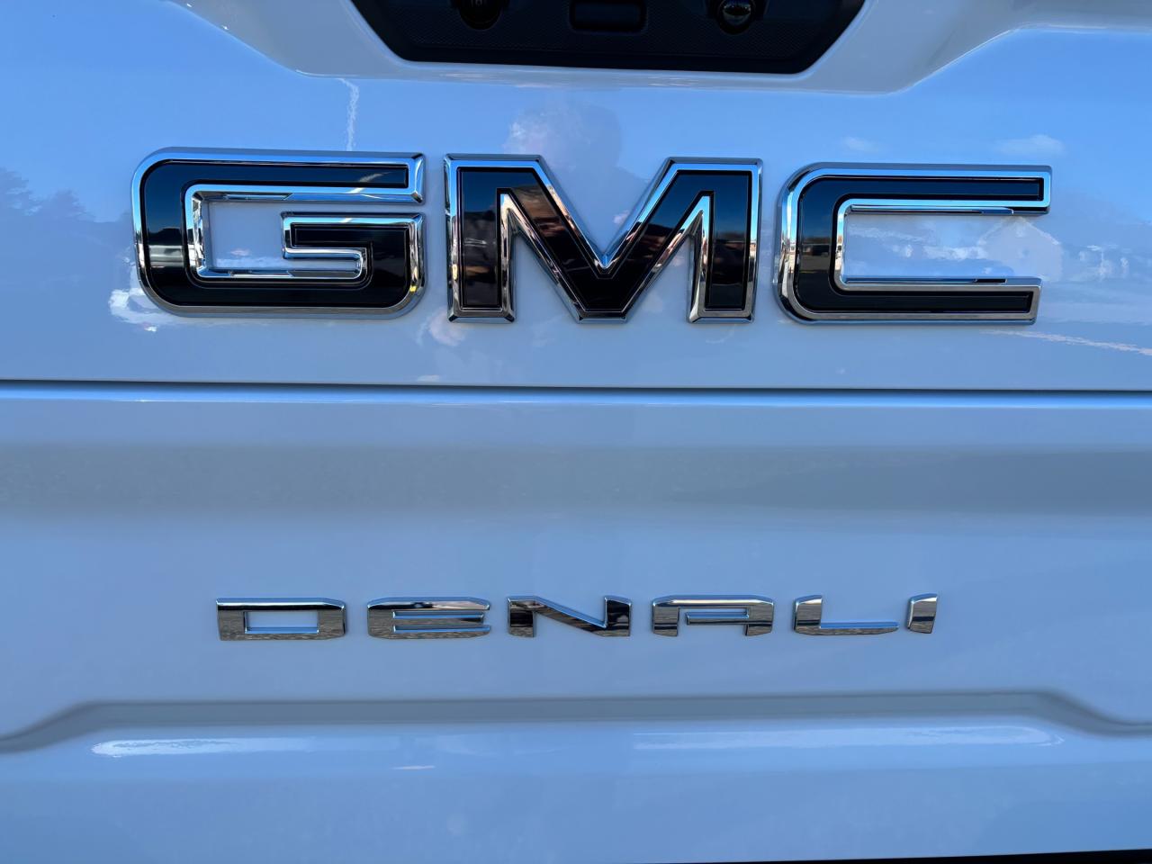 2026 GMC Sierra 2500 HD 2026 GMC Sierra Denali Ultimate 2500HD 4WD Photo