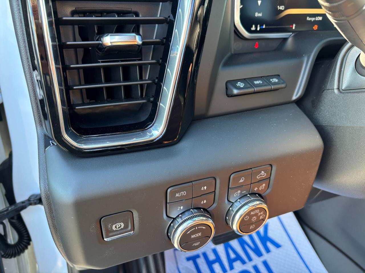 2026 GMC Sierra 2500 HD 2026 GMC Sierra Denali Ultimate 2500HD 4WD Photo