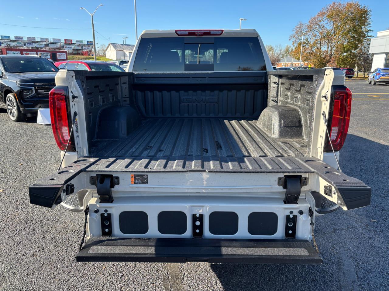 2026 GMC Sierra 1500 2026 GMC Sierra AT4 Crew Cab 4WD Photo