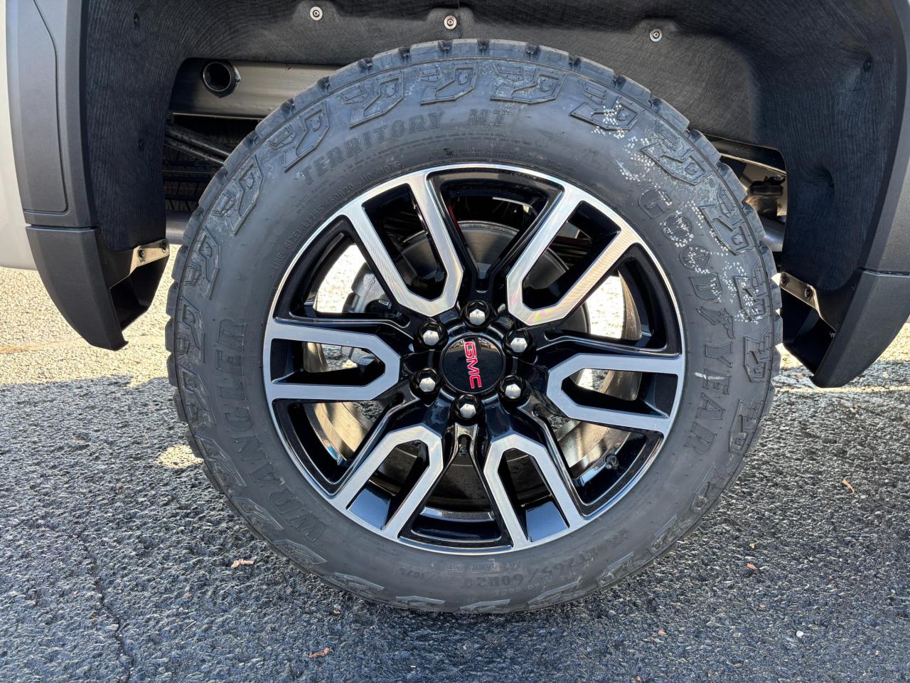 2026 GMC Sierra 1500 2026 GMC Sierra AT4 Crew Cab 4WD Photo