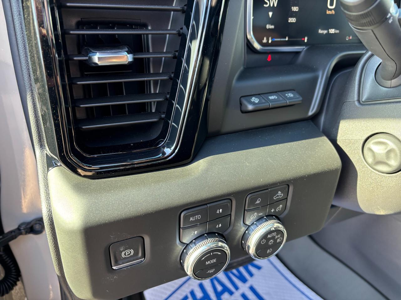 2026 GMC Sierra 1500 2026 GMC Sierra AT4 Crew Cab 4WD Photo