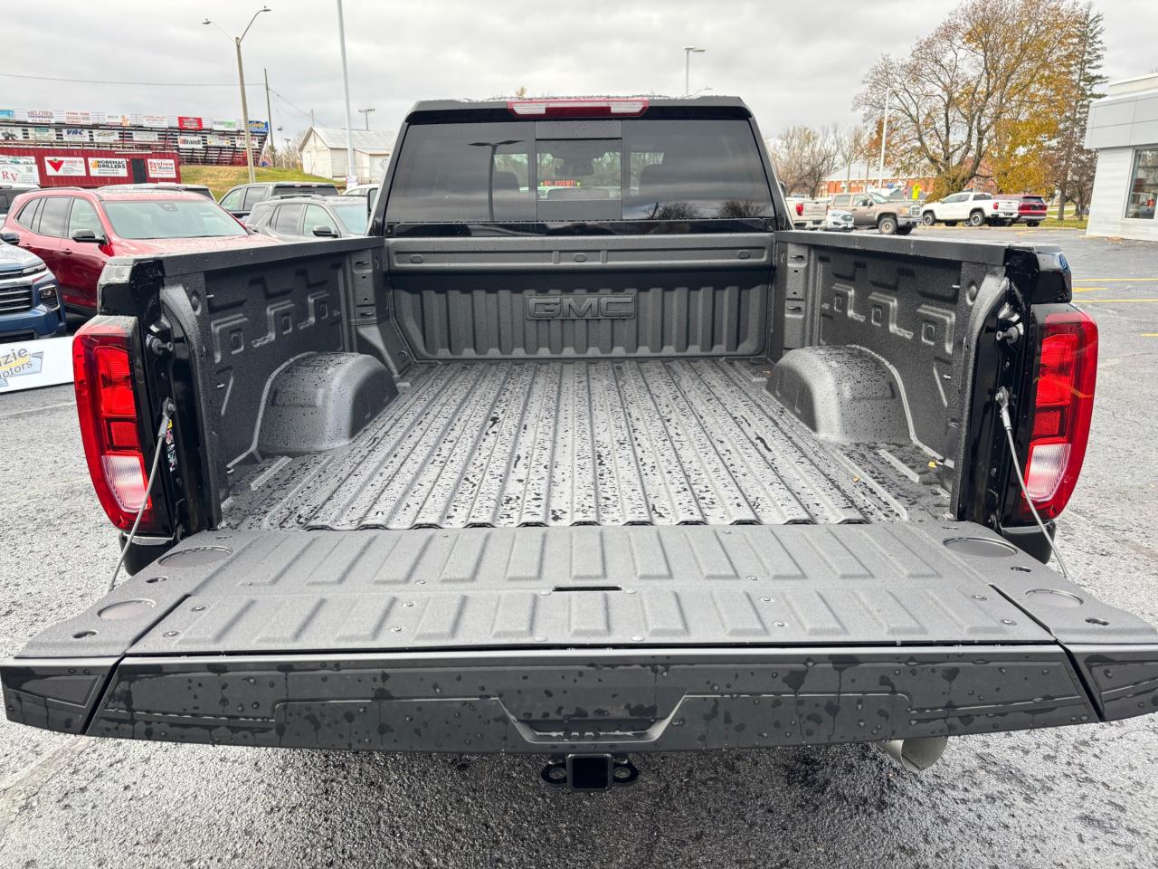 2026 GMC Sierra 2500 HD 2026 GMC Sierra 2500HD SLE Crew Cab 4WD Photo