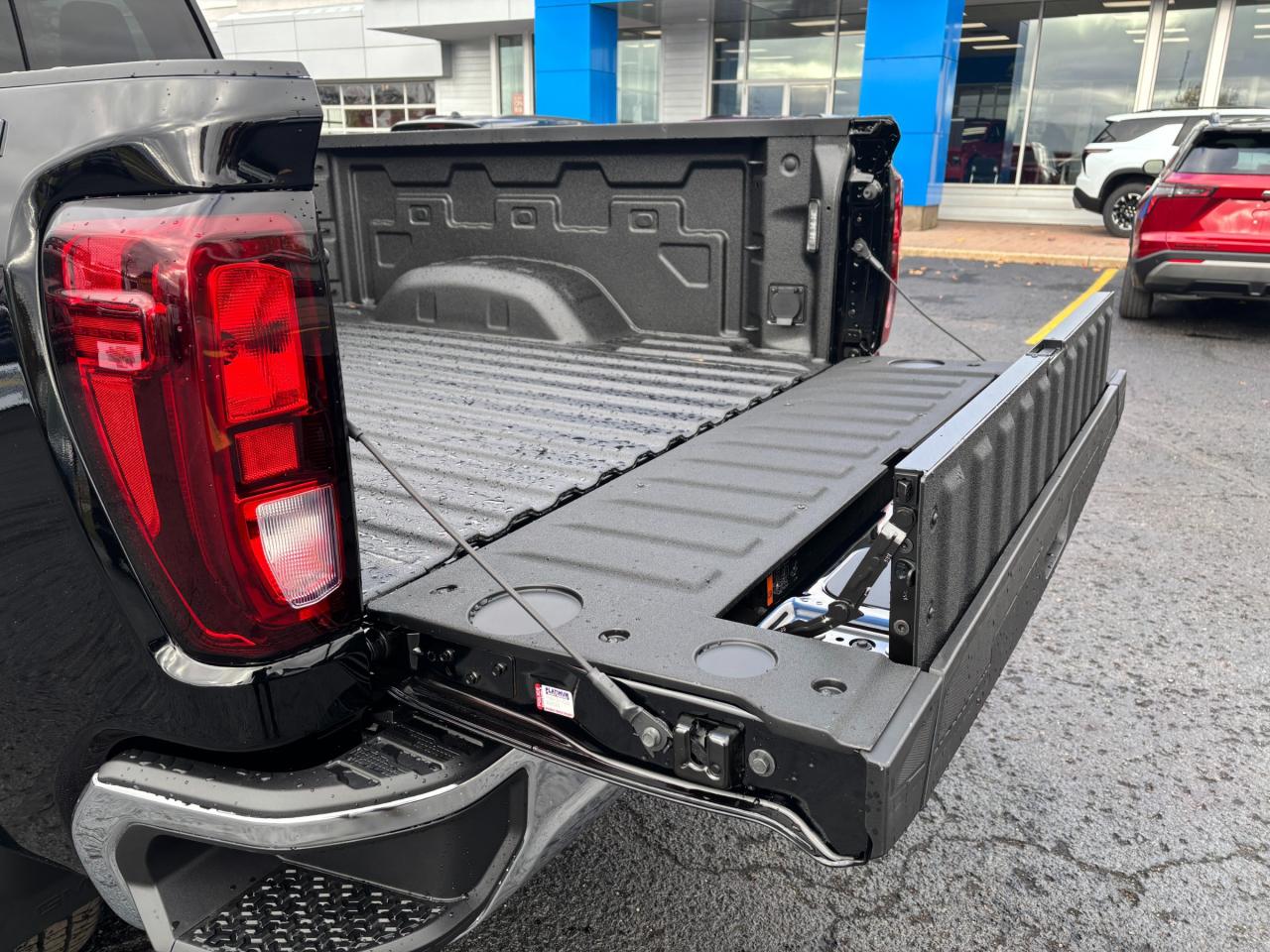 2026 GMC Sierra 2500 HD 2026 GMC Sierra 2500HD SLE Crew Cab 4WD Photo