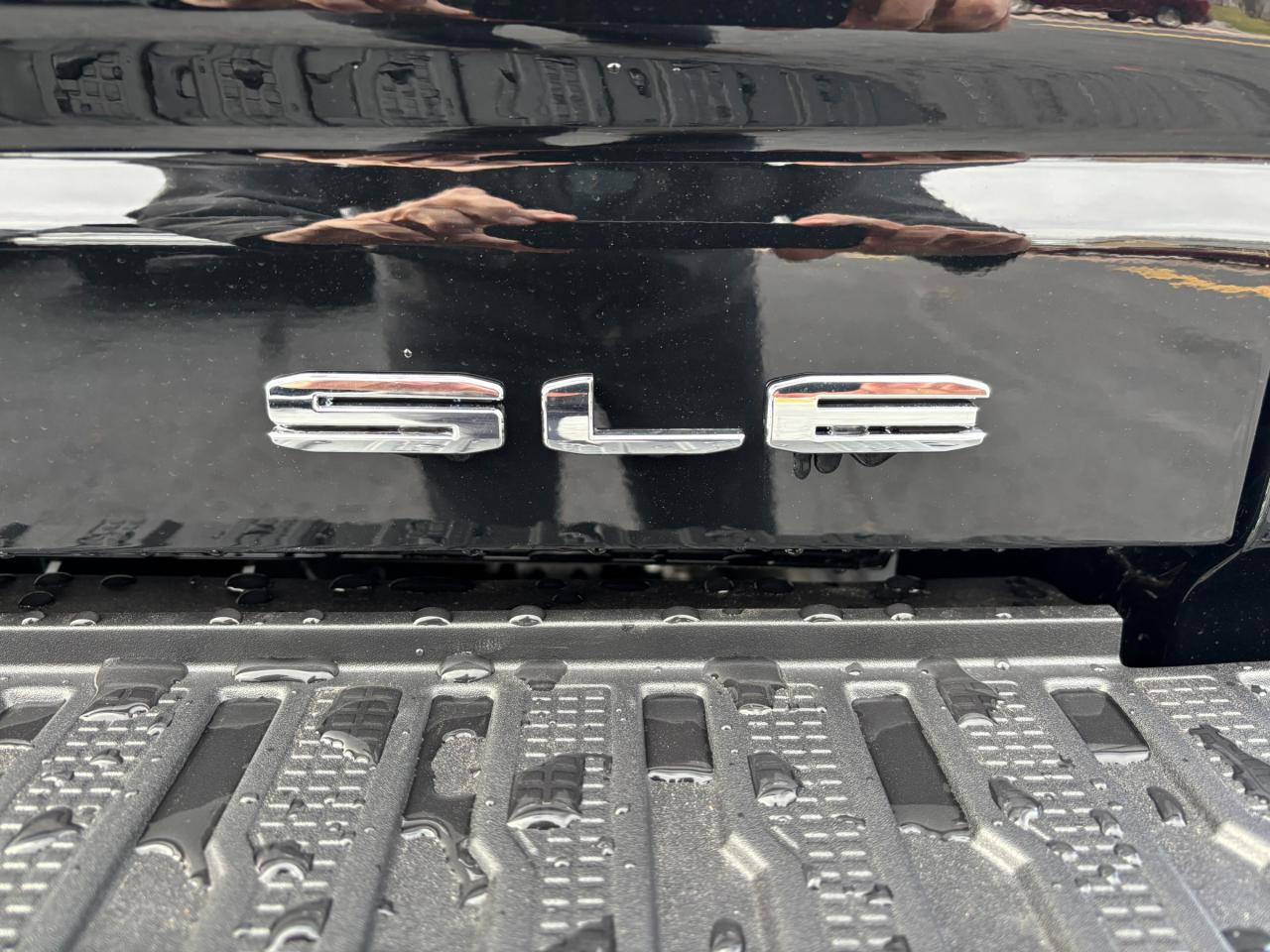 2026 GMC Sierra 2500 HD 2026 GMC Sierra 2500HD SLE Crew Cab 4WD Photo