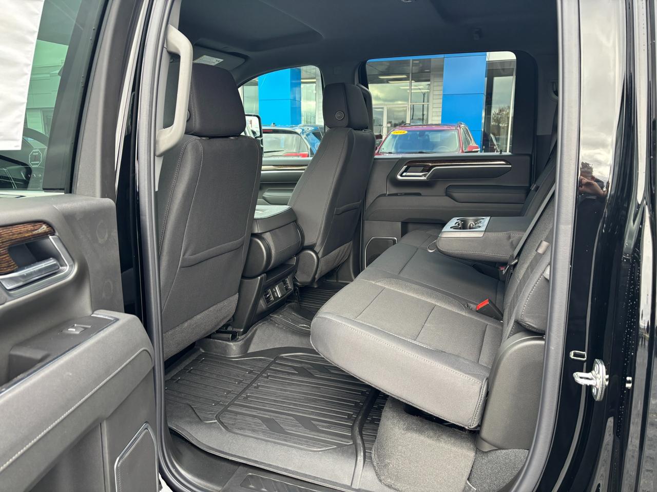 2026 GMC Sierra 2500 HD 2026 GMC Sierra 2500HD SLE Crew Cab 4WD Photo