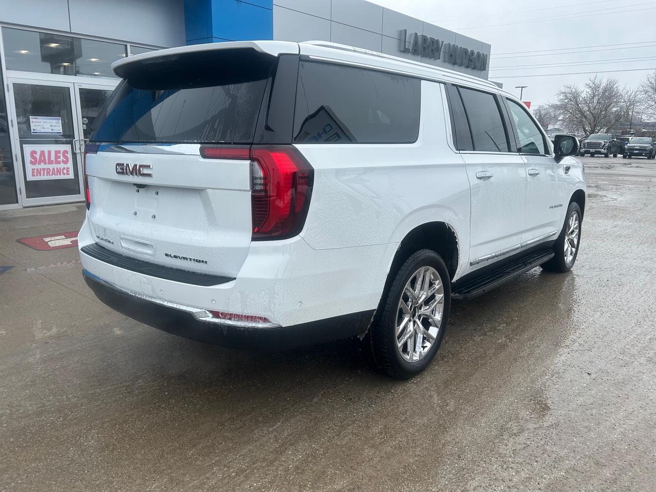 2026 GMC Yukon XL Elevation Photo