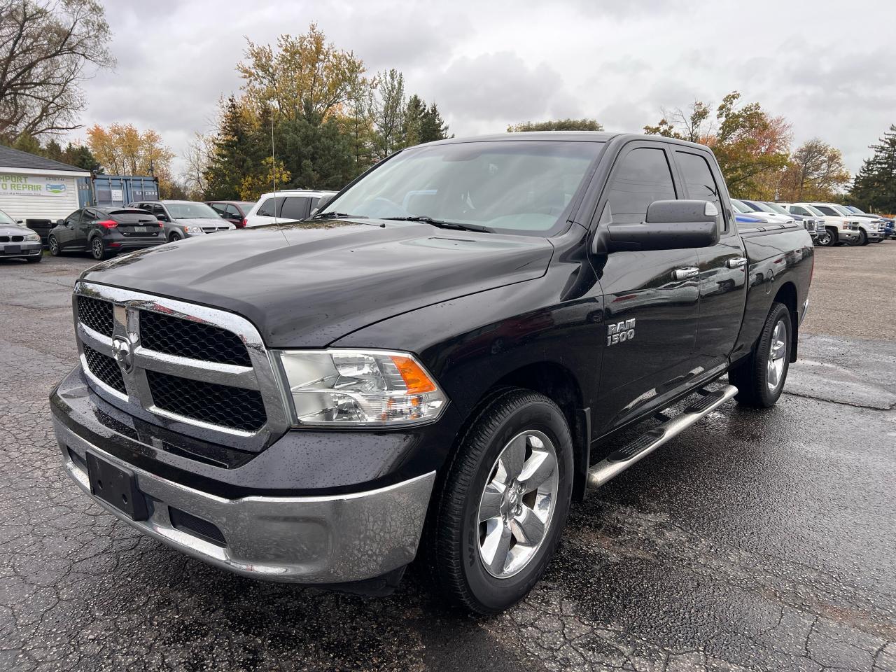 2015 RAM 1500 SLT 4X4 V6 3.6L ONLY 125KM Photo