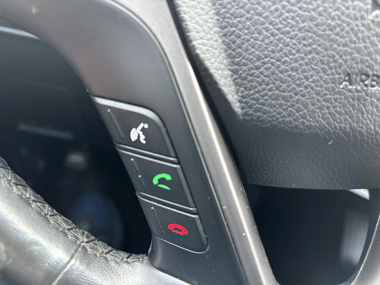 2017 Hyundai Santa Fe Sport Premium, All Wheel Drive, Back-Up-Camera, Keyless - Photo #12