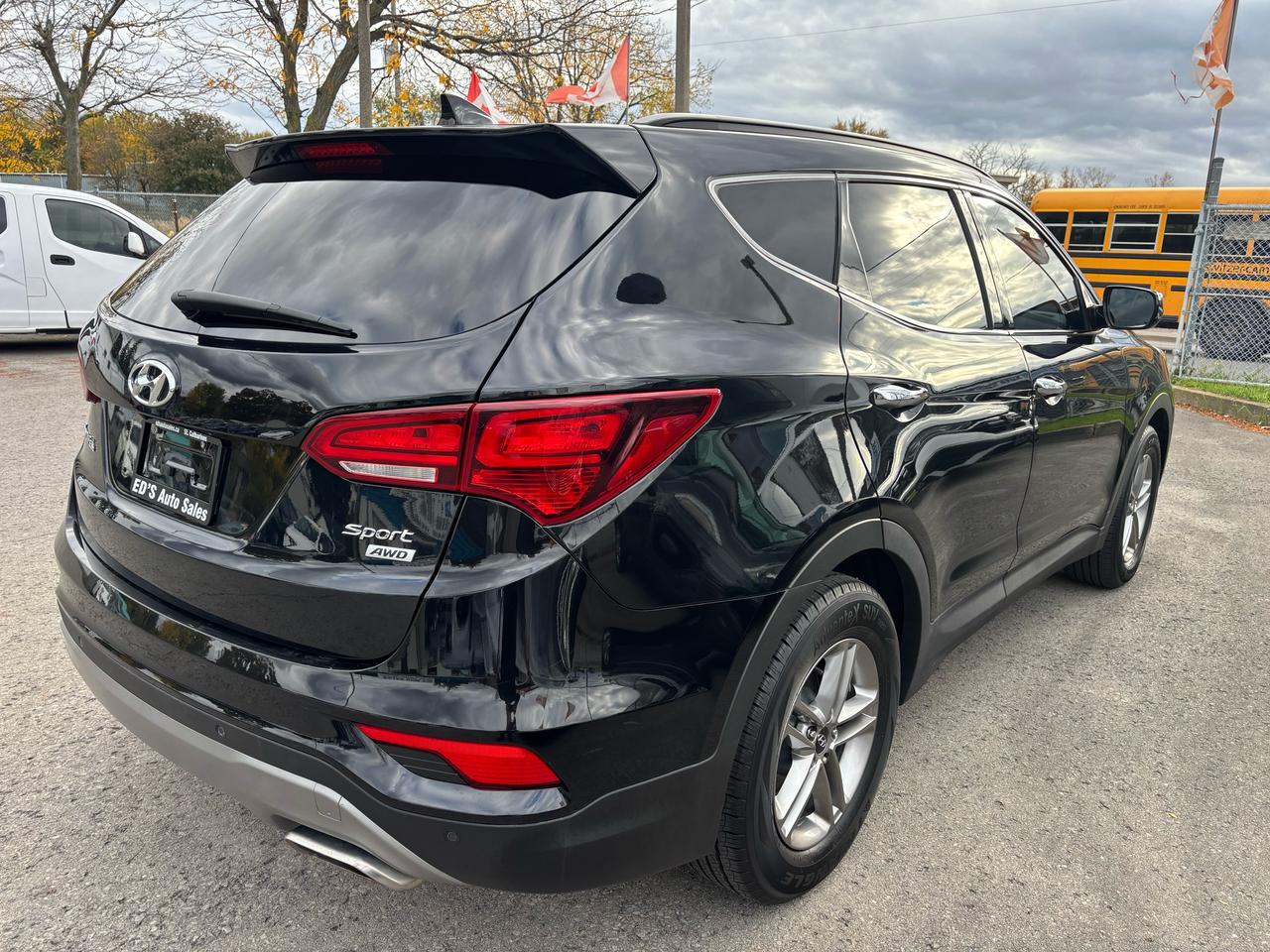 2017 Hyundai Santa Fe Sport Premium, All Wheel Drive, Back-Up-Camera, Keyless Photo