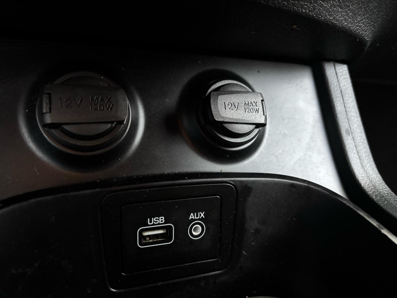 2017 Hyundai Santa Fe Sport Premium, All Wheel Drive, Back-Up-Camera, Keyless - Photo #23