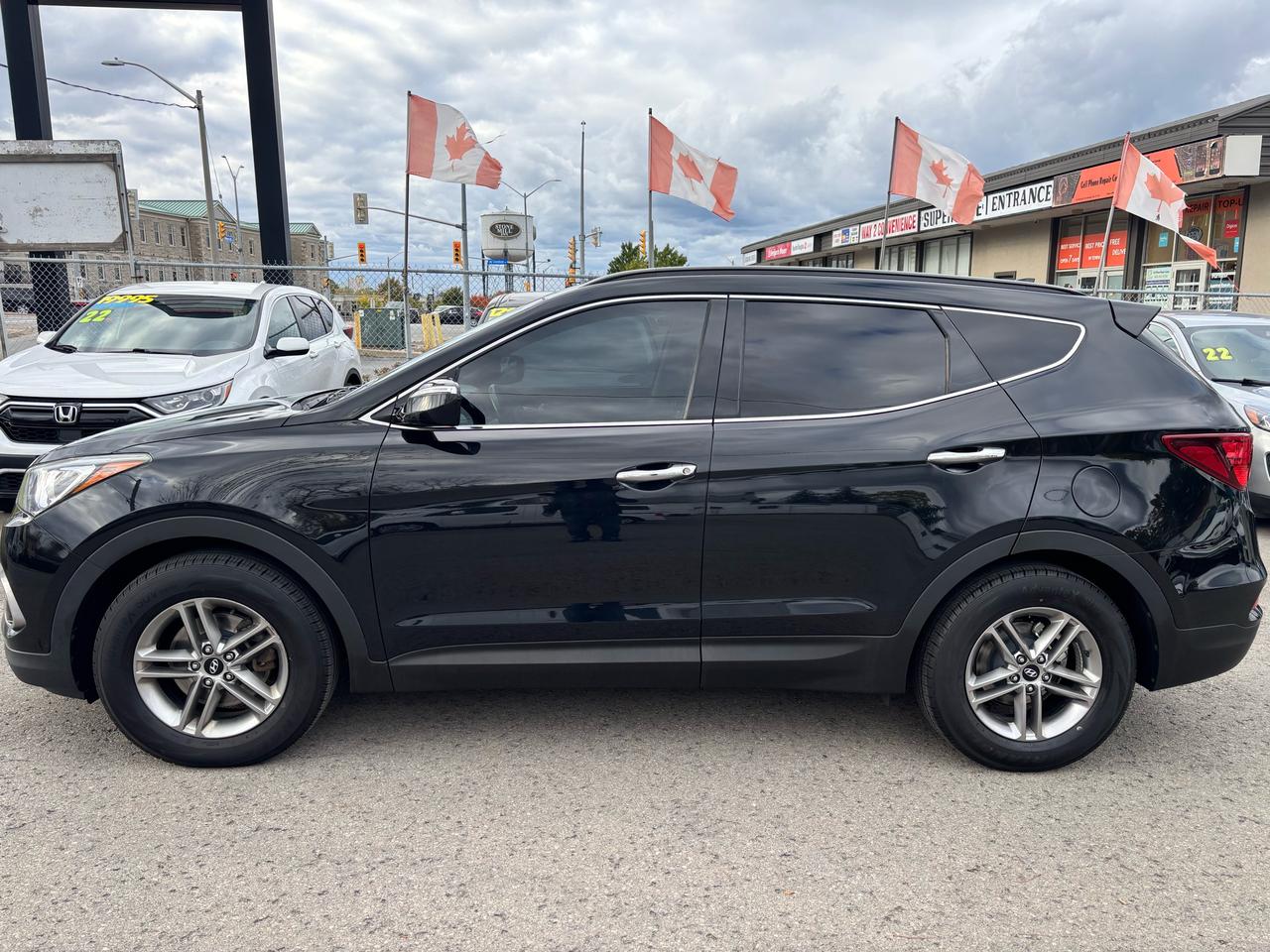 2017 Hyundai Santa Fe Sport Premium, All Wheel Drive, Back-Up-Camera, Keyless Photo