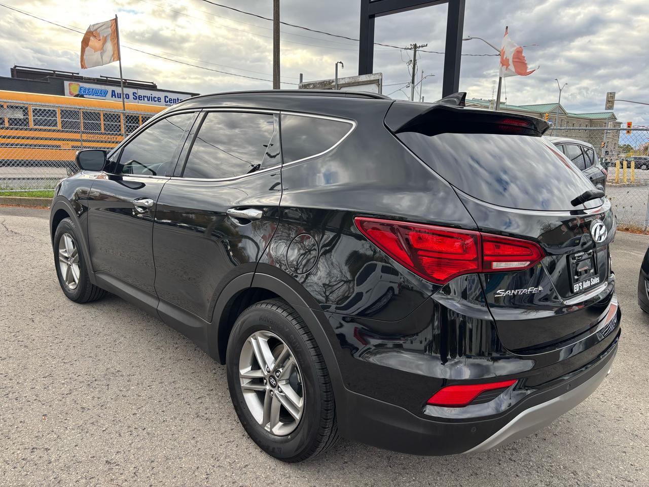 2017 Hyundai Santa Fe Sport Premium, All Wheel Drive, Back-Up-Camera, Keyless Photo