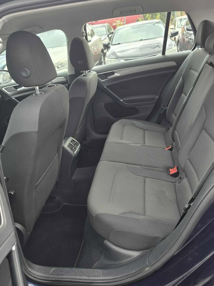 2017 Volkswagen Golf TRENDLINE - Photo #7