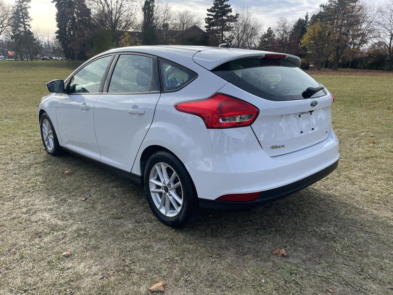 2016 Ford Focus SE Hatch * One Owner / 21 Service records Photo